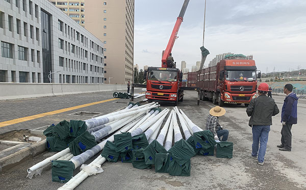 同仁太阳能路灯在严寒地区的应用与耐寒配置 同仁太阳能路灯在严寒地区的应用与耐寒配置